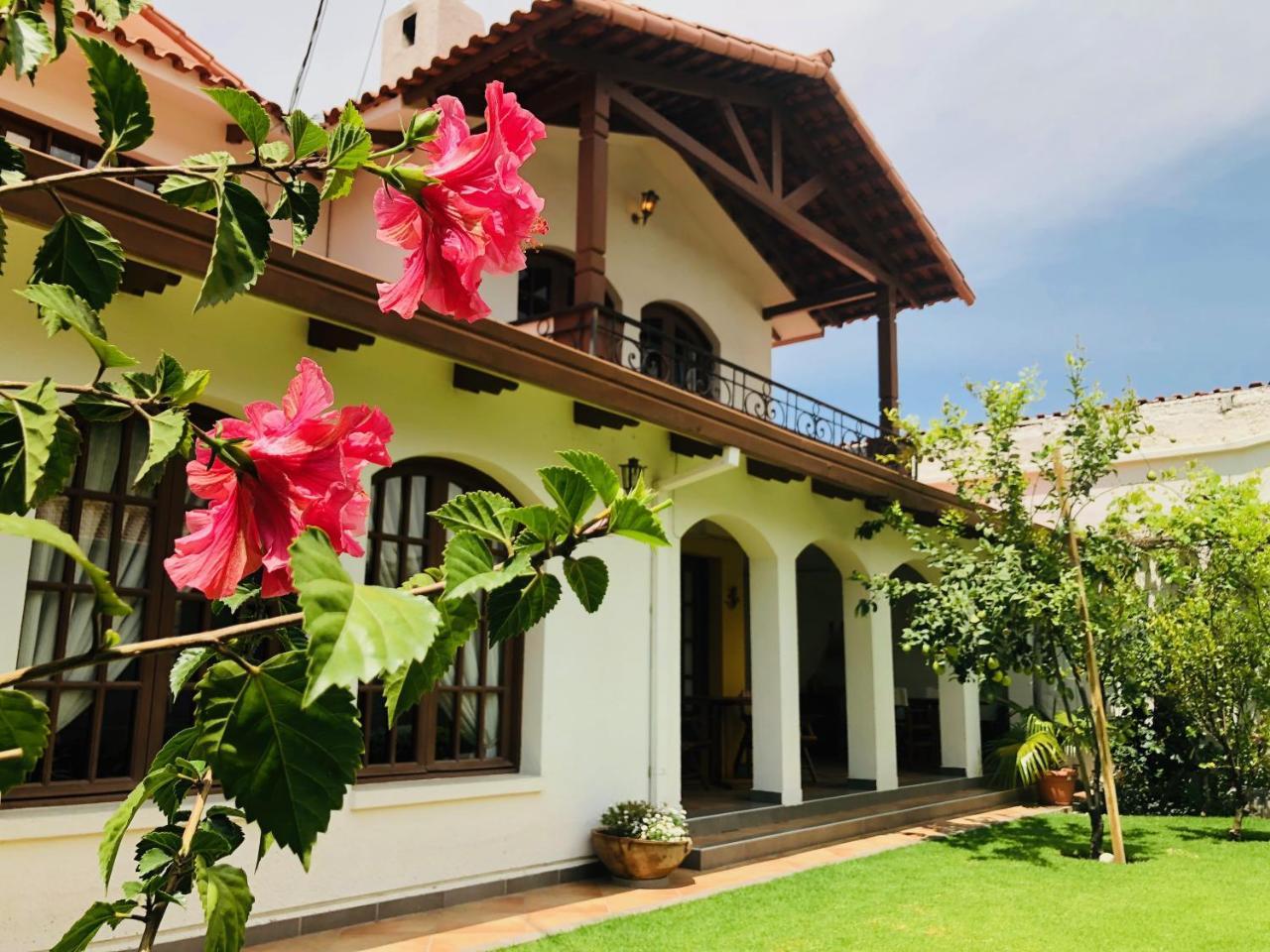 Hotel Boutique La Casa De Margarita Cochabamba Kültér fotó